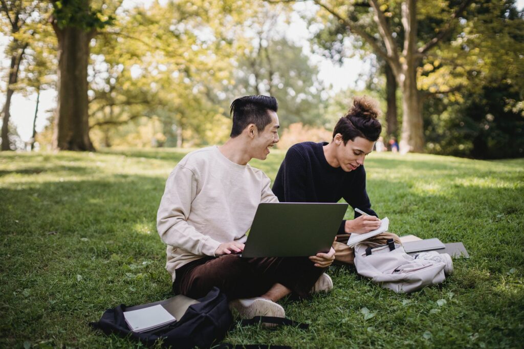 Pre-Clinical 4 students-studying-park